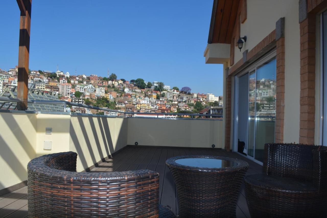 Hotel Restaurant La Ribaudiere Antananarivo Eksteriør billede